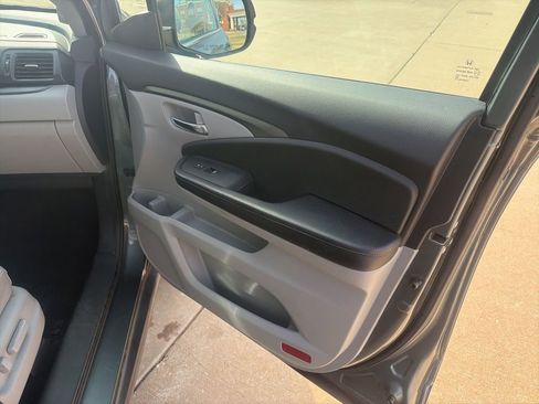 Used 2017 Honda Ridgeline RTL image 26