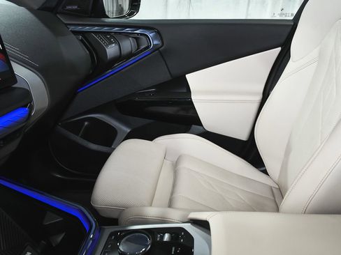 Used 2025 BMW X3 M50 image 55