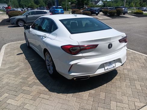 Used 2023 Acura TLX FWD image 4