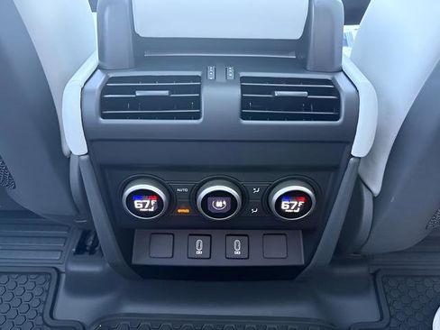 New 2026 Land Rover Defender 110 X-Dynamic SE AWD/4WD image 33