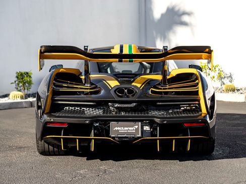 Used 2019 McLaren Senna image 8