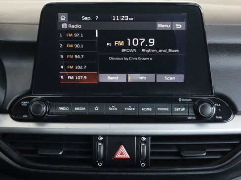 Used 2020 Kia Forte LXS FWD image 38