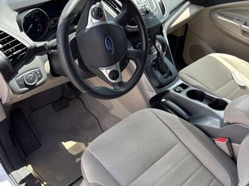 Used 2015 Ford Escape SE FWD image 5