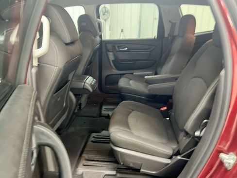 Used 2016 Chevrolet Traverse LT image 22