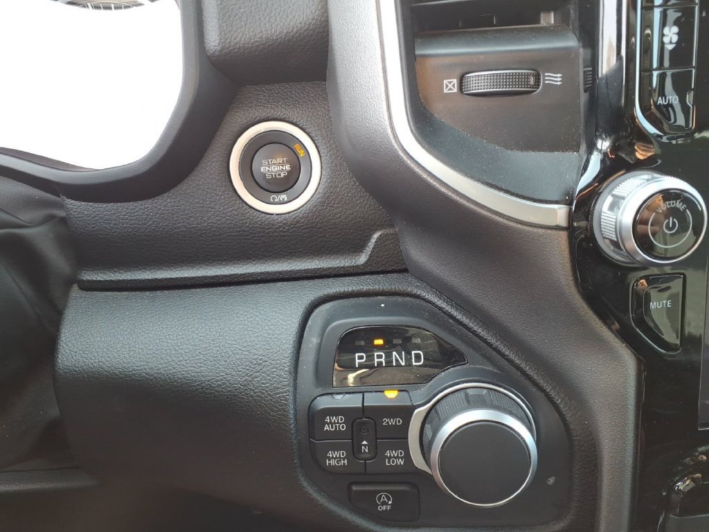 Used 2025 RAM 1500 Big Horn AWD/4WD image 21