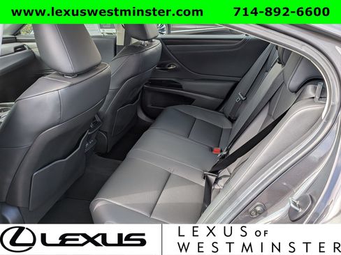 Used 2025 Lexus ES 300h w/ Premium Package FWD image 14