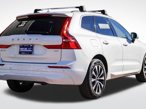 Used 2023 Volvo XC60 B5 Core w/ Climate Package image 8