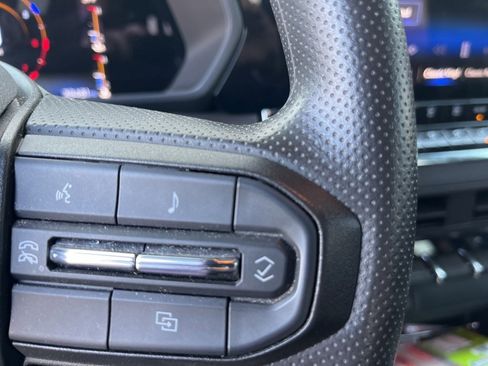 Used 2023 Chevrolet Colorado Trail Boss w/ Advanced Trailering Package image 18