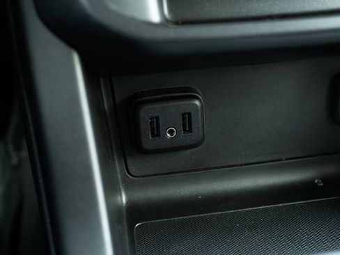 Used 2021 Chevrolet Colorado LT w/ LT Convenience Package image 33