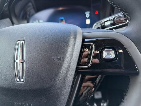 New 2026 Lincoln Corsair Premiere image 15