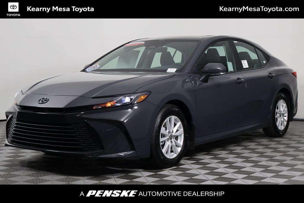 Used 2026 Toyota Camry LE w/ Convenience Package FWD image 1
