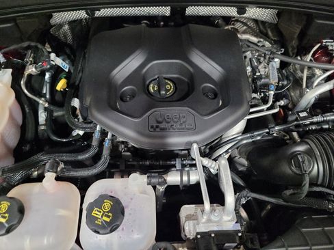 Used 2023 Jeep Grand Cherokee 4WD 4xe image 30