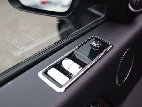 Used 2019 Land Rover Range Rover HSE AWD/4WD image 32