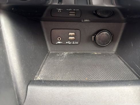 Certified 2023 Subaru Forester Premium image 40