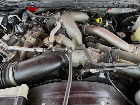 Used 2022 Ford F250 XLT w/ Black Appearance Package image 36