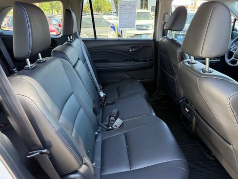 Used 2021 Honda Pilot Special Edition image 19