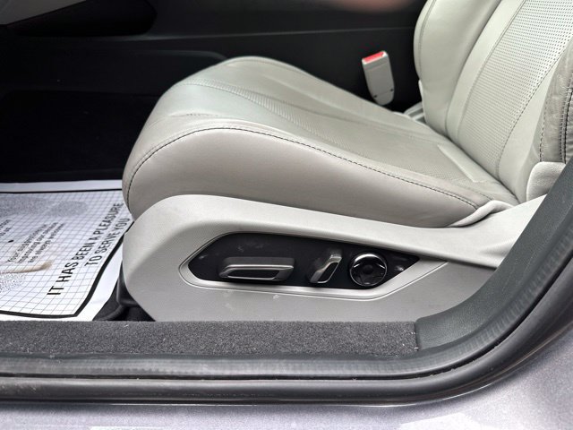 Used 2023 Acura TLX w/ Technology Package FWD image 19