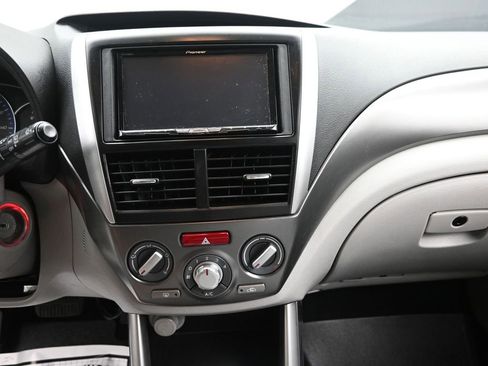 Used 2012 Subaru Forester 2.5X Premium w/ Popular Pkg 3 image 9