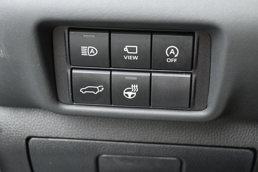 Certified 2024 Toyota Highlander Limited AWD/4WD image 16
