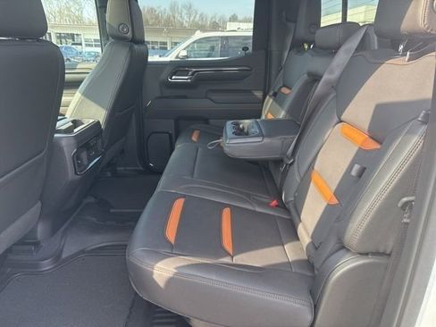 Used 2022 GMC Sierra 1500 AT4 w/ AT4 Preferred Package image 32