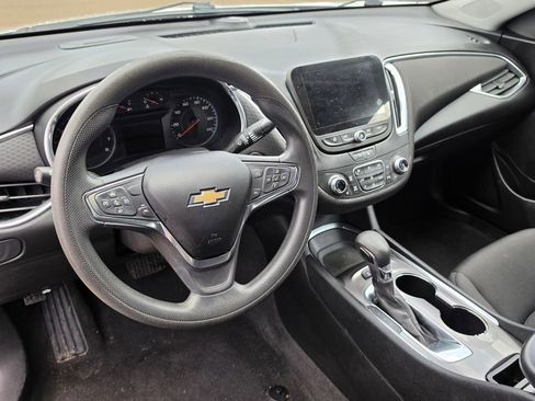 Used 2021 Chevrolet Malibu LT FWD image 27