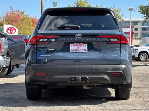 Certified 2025 Toyota Grand Highlander AWD Hybrid image 4