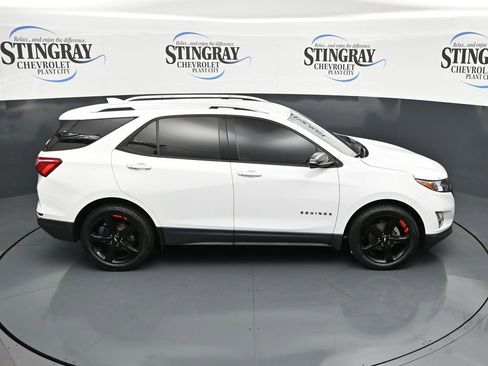 Used 2020 Chevrolet Equinox Premier w/ Premier Redline Edition image 16