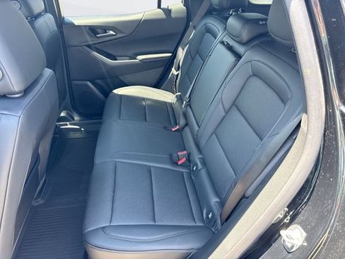 New 2026 Chevrolet Equinox LT w/ Convenience Package II FWD image 22