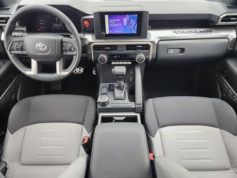 Certified 2025 Toyota Tacoma TRD Sport image 19