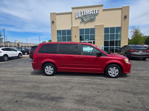 Used 2012 Dodge Grand Caravan SE FWD image 1