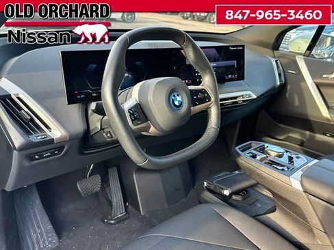 Used 2025 BMW iX xDrive50 w/ Convenience Package AWD/4WD image 18