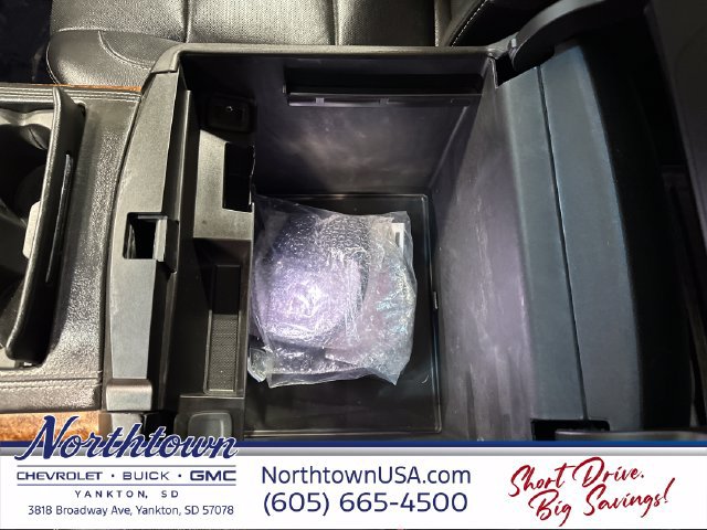 Used 2018 Chevrolet Tahoe Premier AWD/4WD image 27