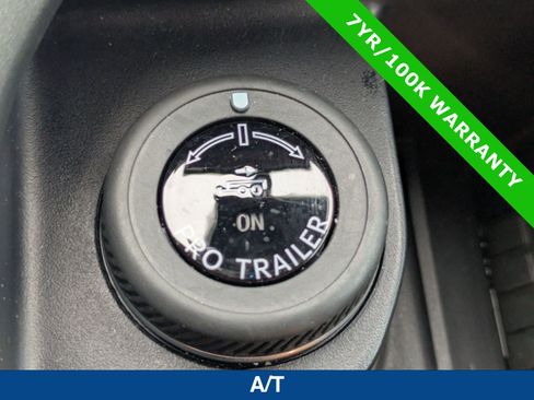 Certified 2025 Ford Expedition Active AWD/4WD image 39