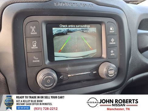 Used 2016 Jeep Renegade Limited image 7