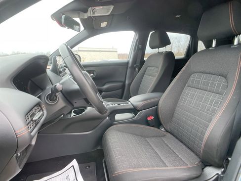 Used 2024 Honda HR-V Sport image 12