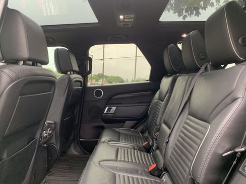 Used 2018 Land Rover Discovery HSE Luxury AWD/4WD image 32