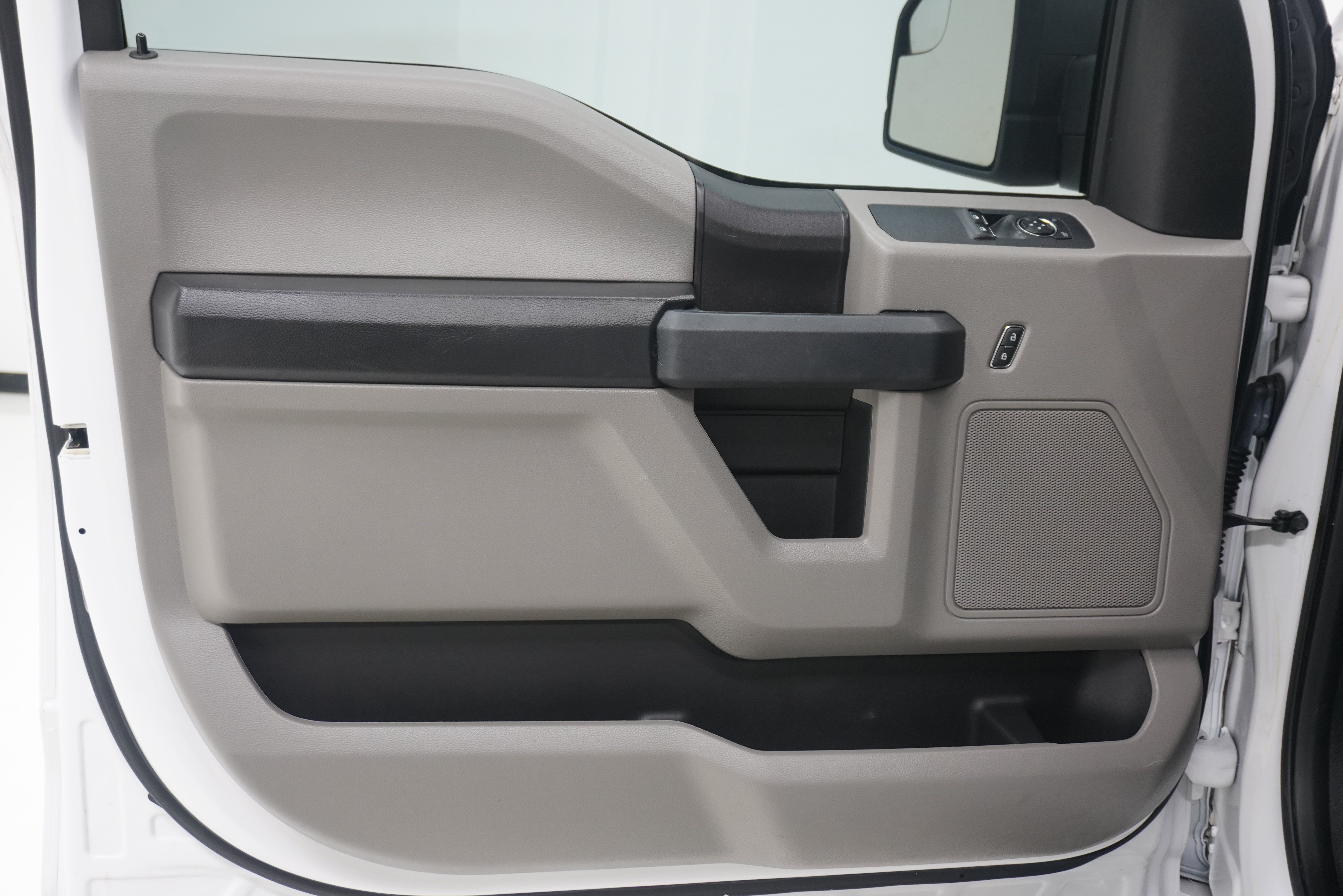 Used 2018 Ford F150 XL w/ Equipment Group 101A Mid RWD image 14