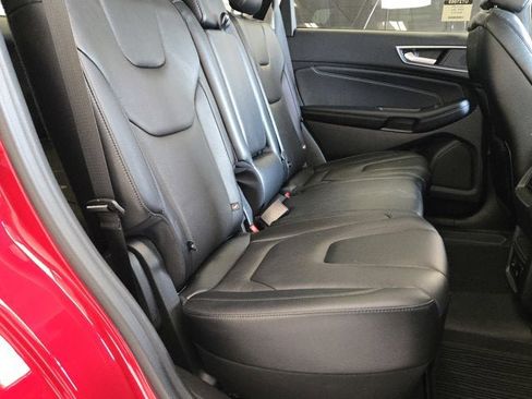 Used 2022 Ford Edge Titanium AWD/4WD image 8