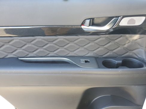 Used 2021 Hyundai Palisade Calligraphy image 11