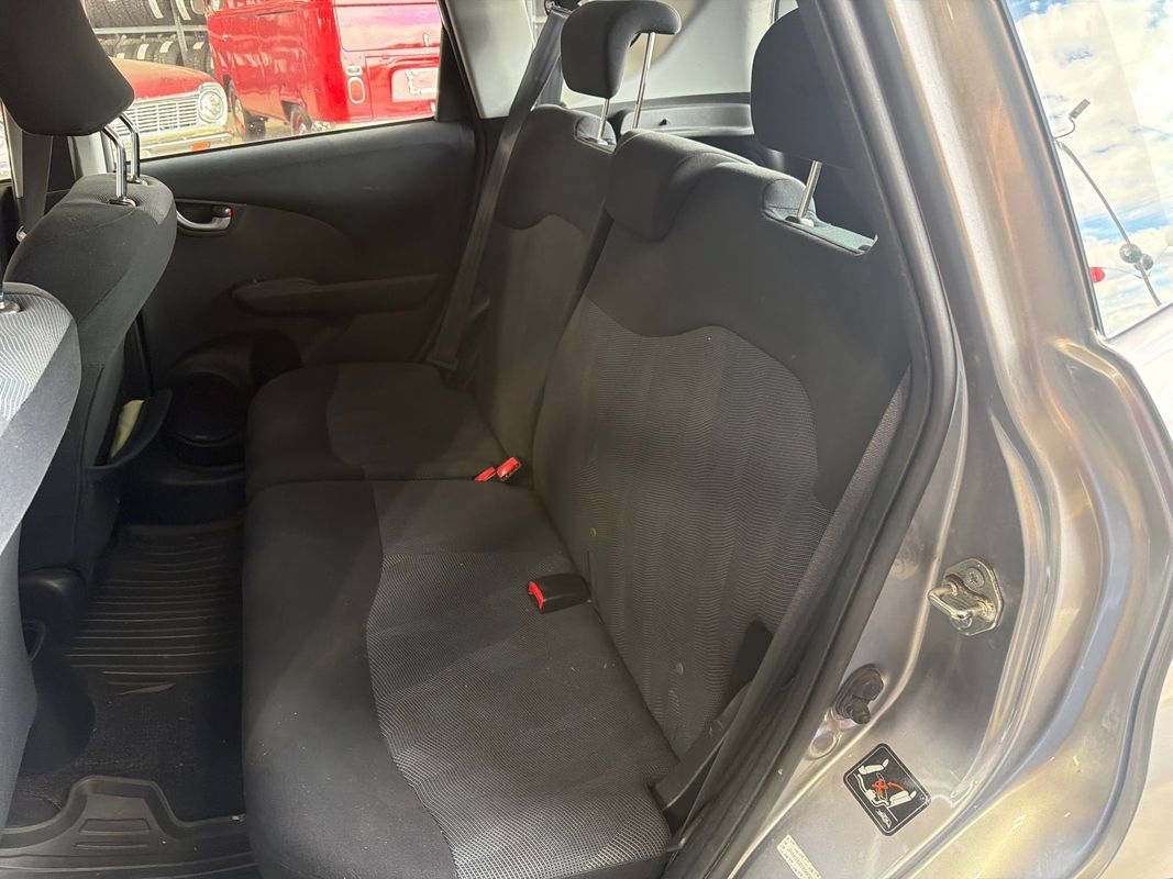 Used 2009 Honda Fit Sport image 12