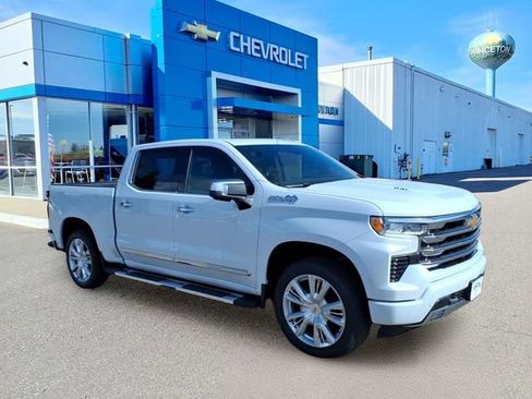 New 2026 Chevrolet Silverado 1500 High Country AWD/4WD image 1