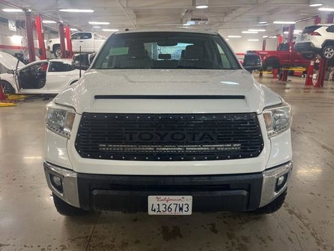 Used 2017 Toyota Tundra Limited image 2