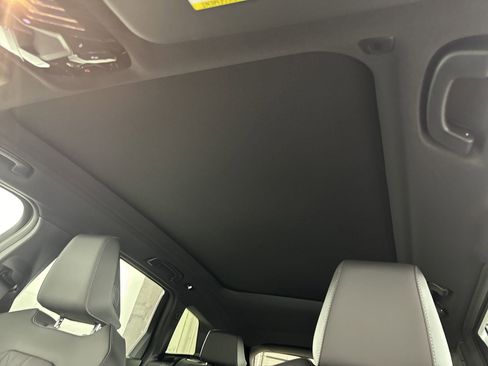 Used 2025 BMW X3 xDrive30i w/ Premium Package image 14