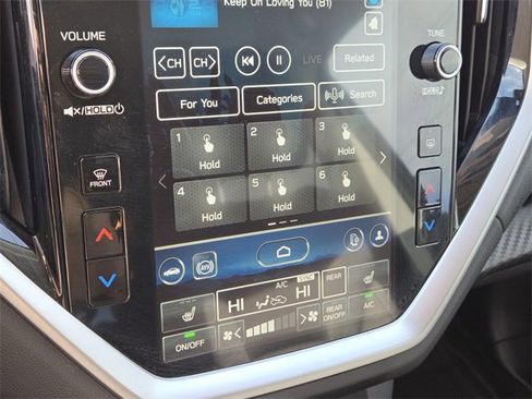 Used 2023 Subaru Ascent Premium w/ Convenience Package image 22