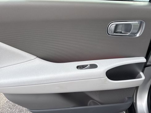 Used 2025 Hyundai Ioniq 6 Limited image 14