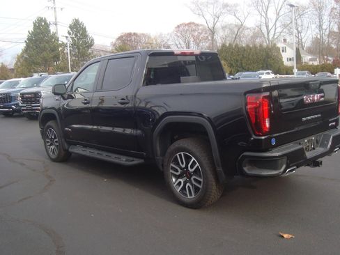 Used 2025 GMC Sierra 1500 AT4 w/ AT4 Premium Package image 6