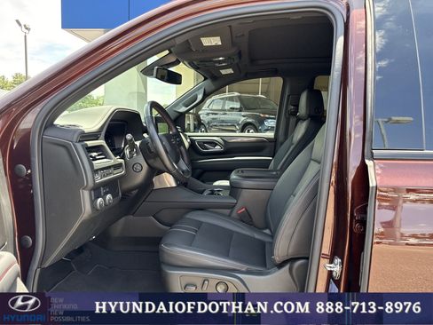 Used 2022 Chevrolet Tahoe RST w/ Luxury Package RWD image 10