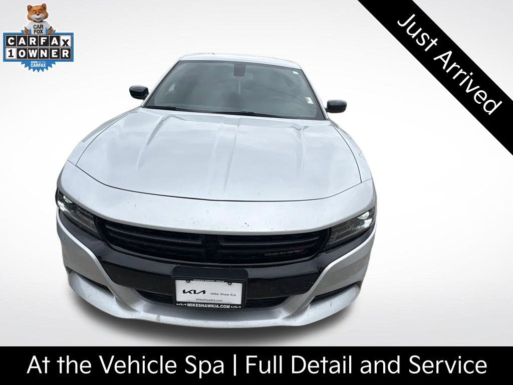 Used 2023 Dodge Charger SXT w/ Plus Group RWD image 3