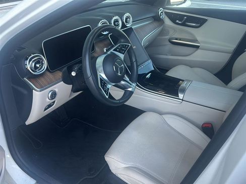 Used 2023 Mercedes-Benz C 300 Sedan image 2