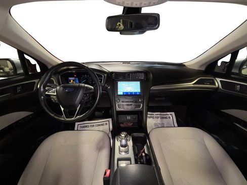 Used 2020 Ford Fusion SE w/ Equipment Group 151A image 21